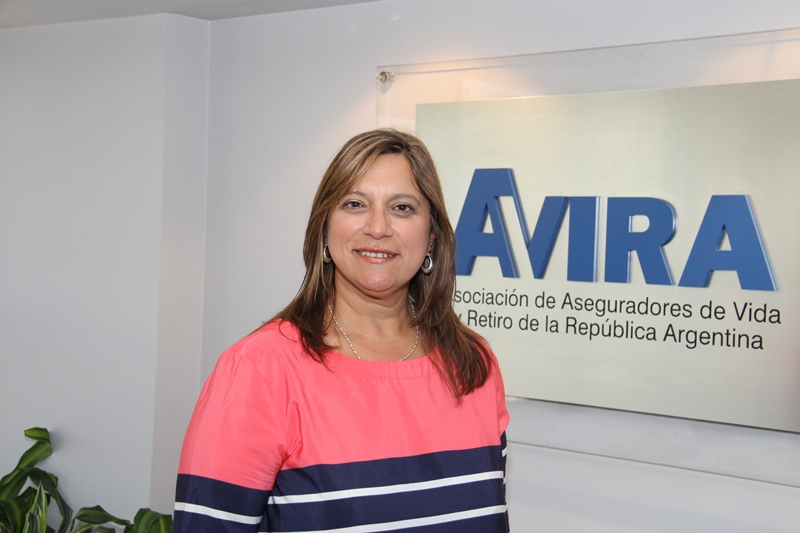 Claudia Mundo fue reelegida Presidenta de AVIRA