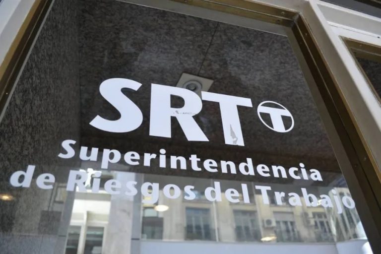 SRT entregó tablets y capacitó sobre ADU en Santiago del Estero