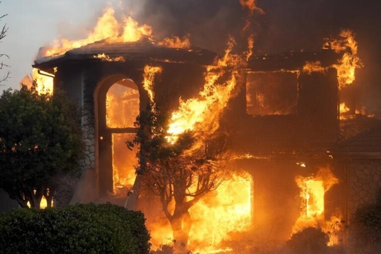 California: aseguradoras amplían cobertura de incendio