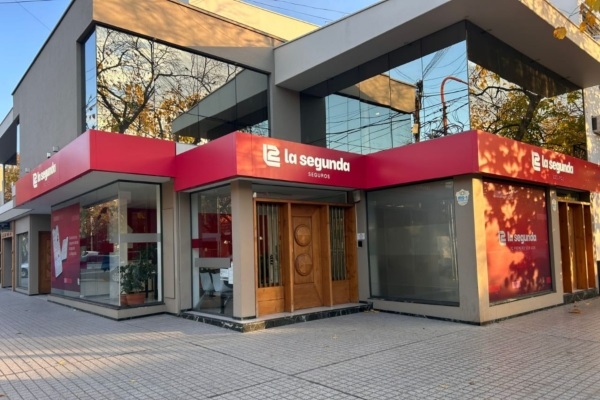 El Centro de Atención de La Segunda Seguros de San Rafael estrenó nueva fachada