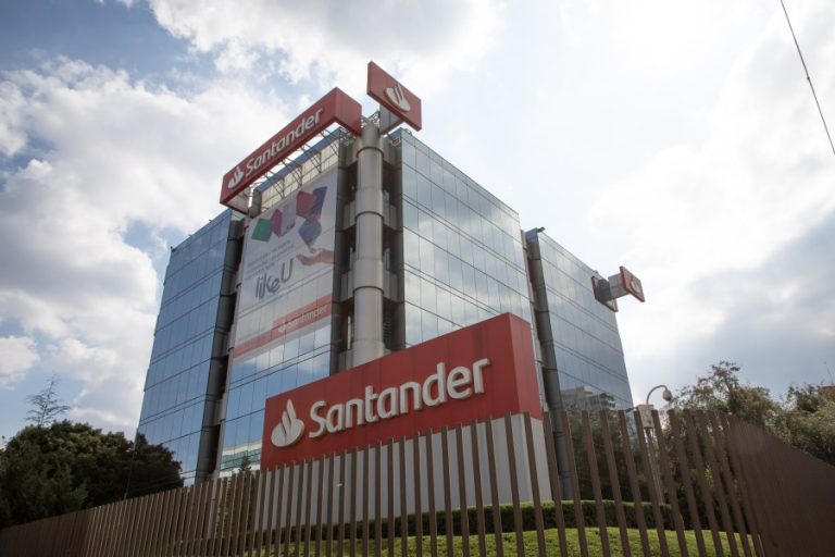 Banco Santander agrupará a sus aseguradoras en tres sociedades hólding